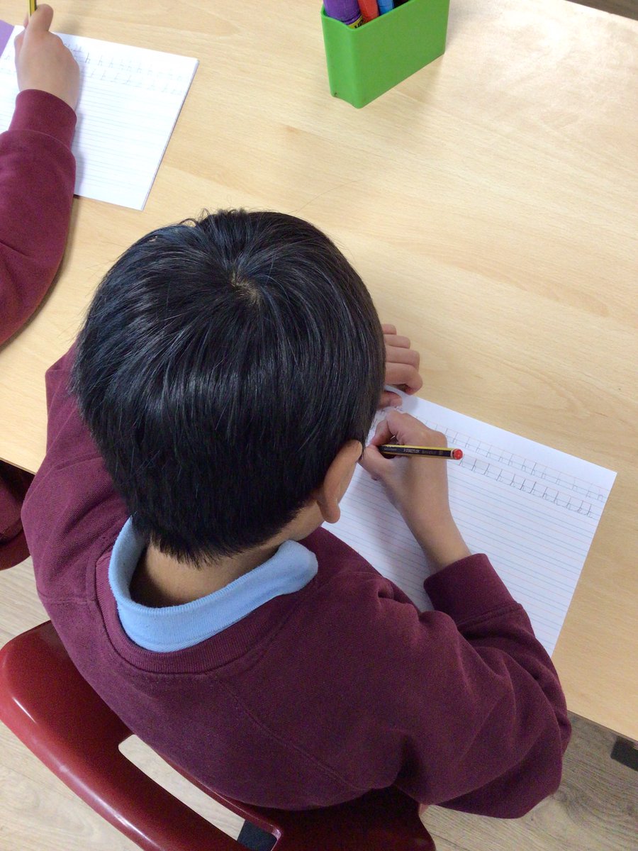 BramblesBeech tweet media