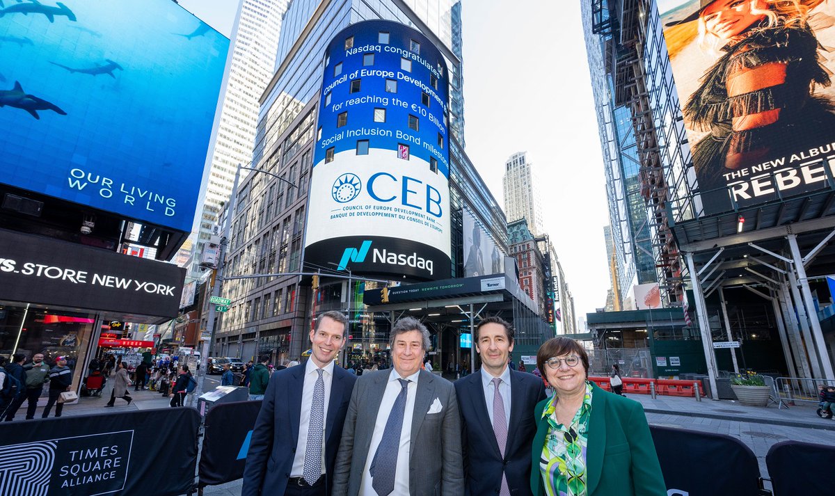 🎊 Time to celebrate! We have reached a significant milestone of €🔟billion in social inclusion bond issuance. To kick-off celebrations, @Nasdaq and its Sustainable Bond Network (Nasdaq/NSBN) hosted Governor Carlo Monticelli and our team yesterday👉tinyurl.com/mwmswa3u