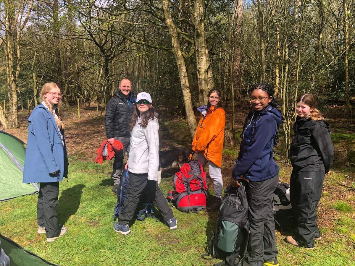 Good luck to all @StPetersYork pupils commencing their Bronze @DofE expeditions this week. Groups 1-7 setting up camp and refining routes as we speak 🗺️ 🥾 🧭 ⛺️