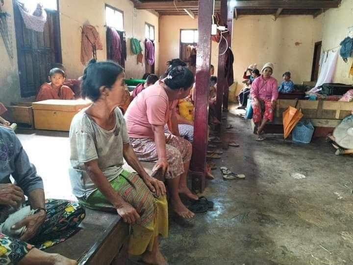 Many IDPs remain in need of urgent assistance in Lashio town of Shan state, Myanmar

23 April 2024

Hundreds of IDPs (internal displaced persons) currently taking shelter in Lashio town due to the previous war in northern Shan state, are facing hardship - not getting proper