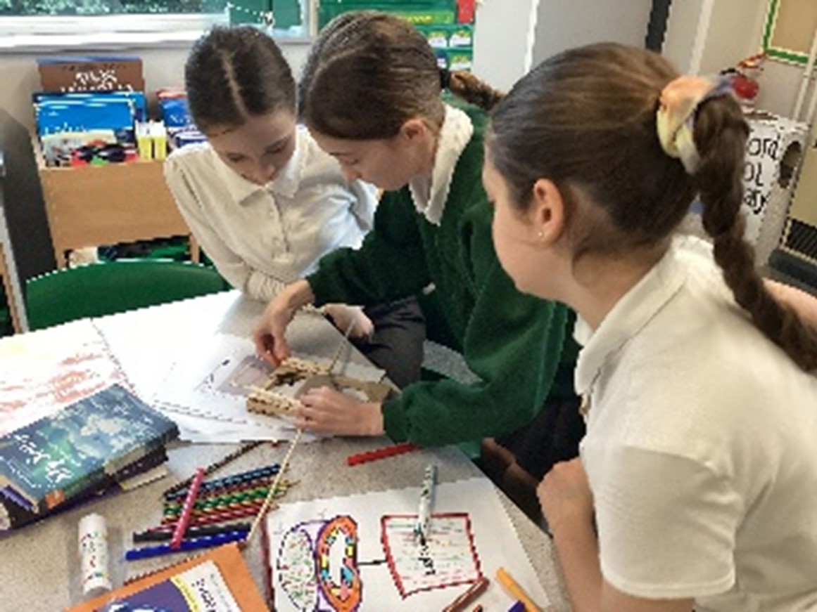 Last term, Year 6 enjoyed designing and making fairground rides. They created stable motorised frameworks before constructing their fairground rides incorporating rotary movement. Well done to the pupils, they worked so hard! #primaryschool #learningisfun #science #Physics