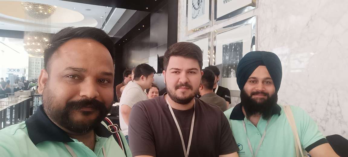 Immanentians's tweet photo. Our team had the privilege of engaging with Rustam Maharramov, from @tomo_social , at #ETHdubai. Our discussions were rich in insight, as we exchanged ideas on emerging technologies and explored the latest innovations within the blockchain industry

#ETHDubai #ETH #Blockchain https://t.co/ORRfEQC67N
