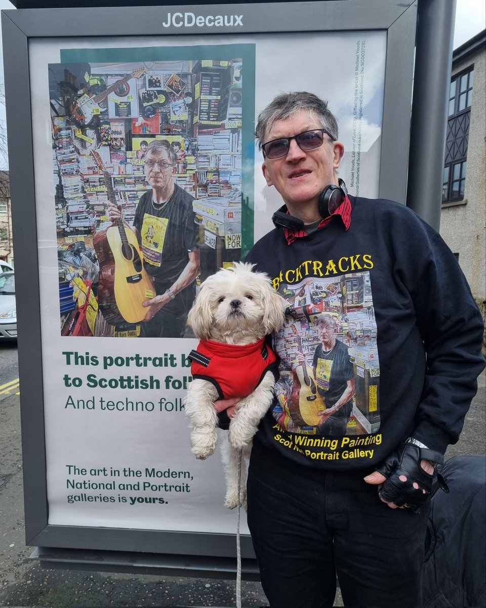 BacktracksEdin's tweet photo. #Tommy
#busshelter #art #portrait #dog #Backtracks #artgallery #Scotland #shihtzu #dj #musicshop #easterroad #princesstreet #edinburghcastle #Haymarket https://t.co/aTdV0fYfAa