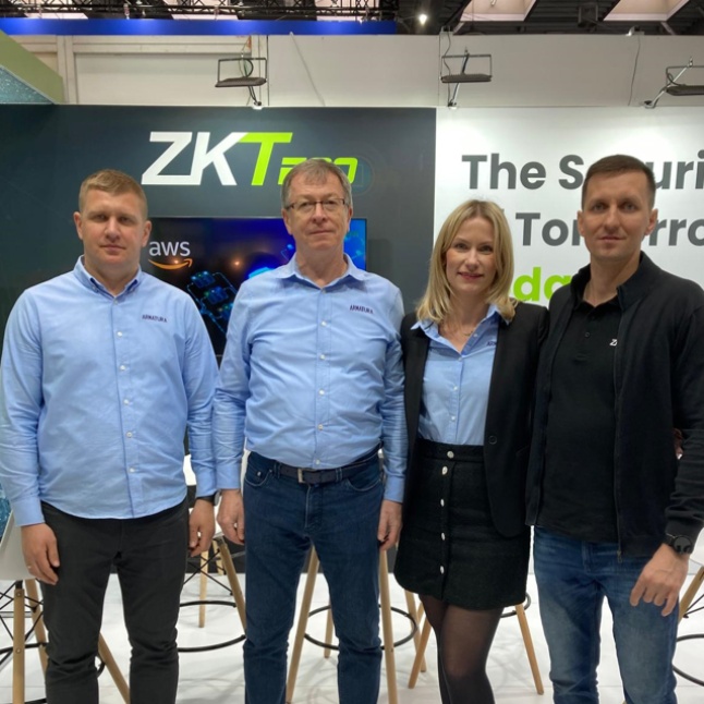 ZKTeco_Europe's tweet photo. 🚀ZKTeco makes a strong start at #SECUREX2024! #ZKTecoEurope is proud to be exhibiting at #SECUREX2024, the leading international security fair in #Poland, held at the Poznań International Fair🔗Join us tomorrow, register now: https://t.co/9ZTgLJyY2K
#SECUREX #Armatura https://t.co/9QLuuHtbHB