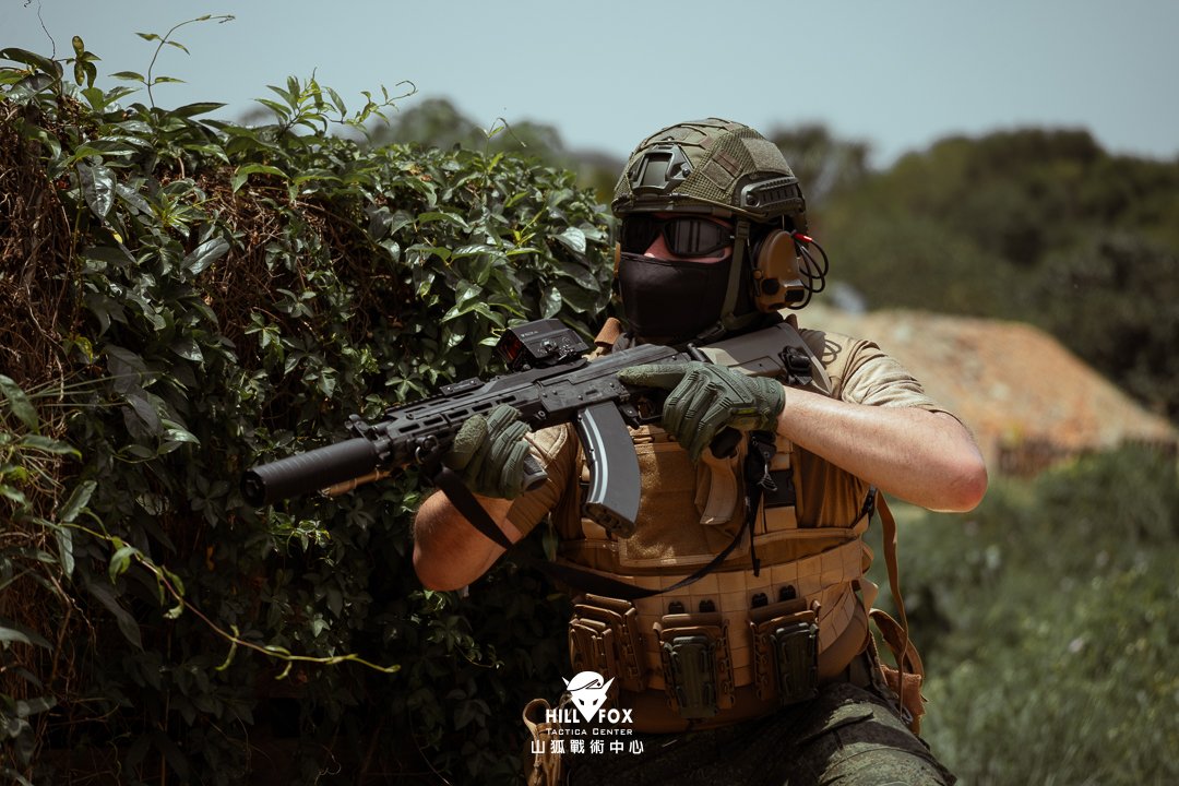 johnclose19194's tweet photo. 暑すぎ
#airsoft #サバゲー https://t.co/PyZRVSVBEB