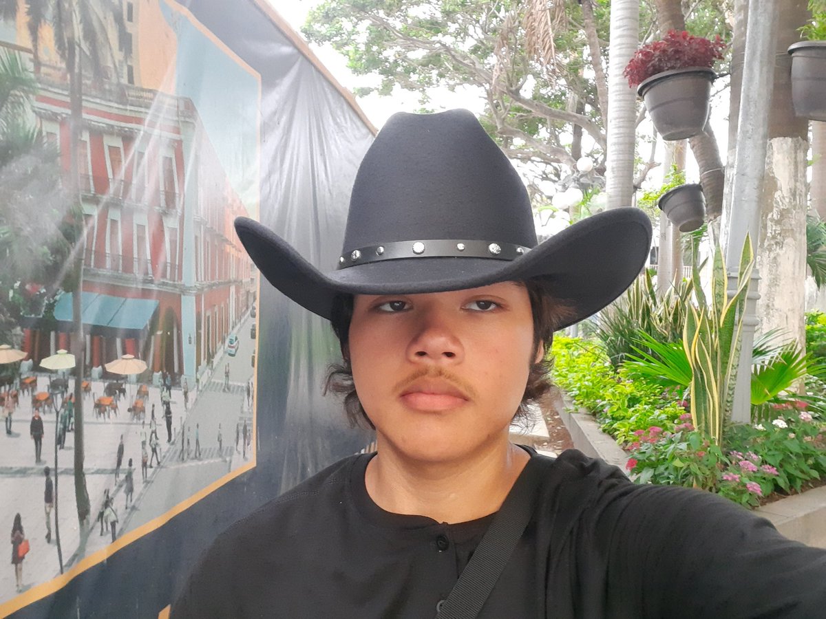 AdolfHitle93017's tweet photo. @Beelce_ No se bro , yo soy arthur morgan https://t.co/5FIoeOgaEg