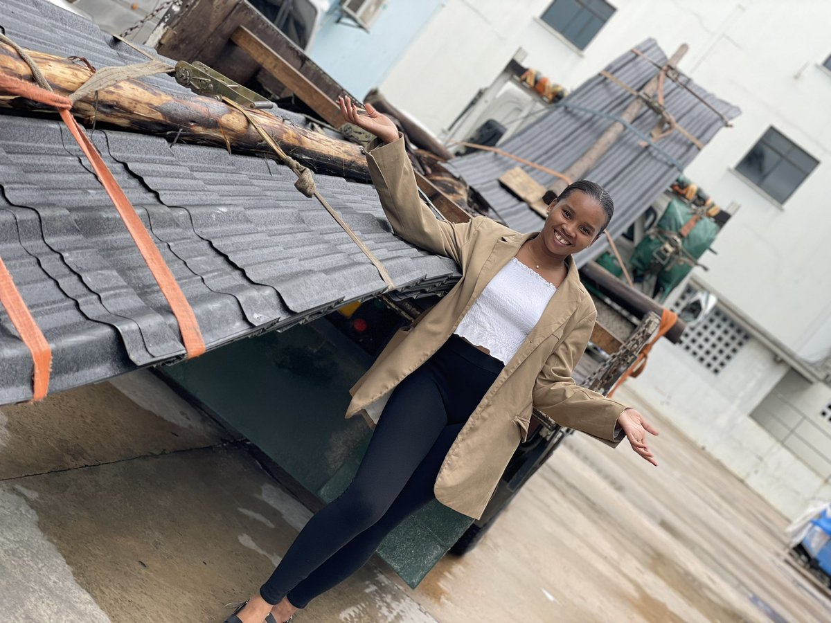 MaureenNgasala's tweet photo. Usijali kuhusu mvua,tupo kwaajili yako mteja wetu wa thamani tutakulea mpaka site๐ฅฐ
โ๏ธ0652557060
#qualitymakesfuture
#Sunbankmabati https://t.co/fwiuo0rFA8