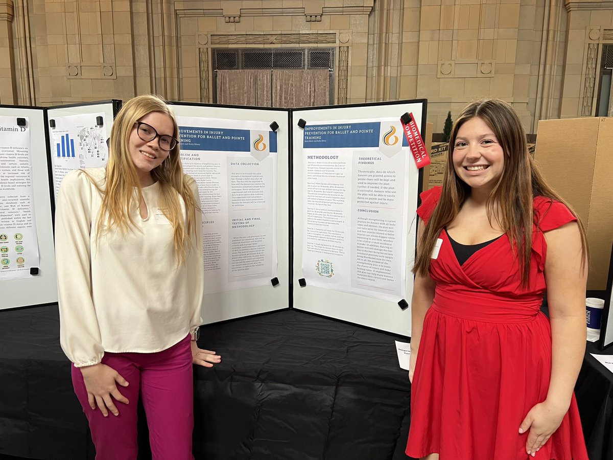 swartz_c's tweet image. The judging has commenced at the PLTW Senior Showcase for the Biomedical Research Competition. Good luck to our USD 232 Bioscience students!  Very innovative Real World projects! @USD_232 @DeSotoWildcats @mvjaguars