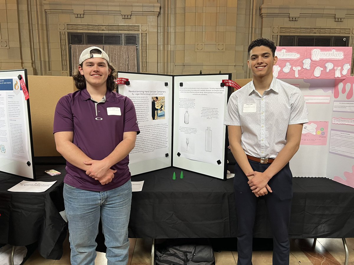 swartz_c's tweet image. The judging has commenced at the PLTW Senior Showcase for the Biomedical Research Competition. Good luck to our USD 232 Bioscience students!  Very innovative Real World projects! @USD_232 @DeSotoWildcats @mvjaguars