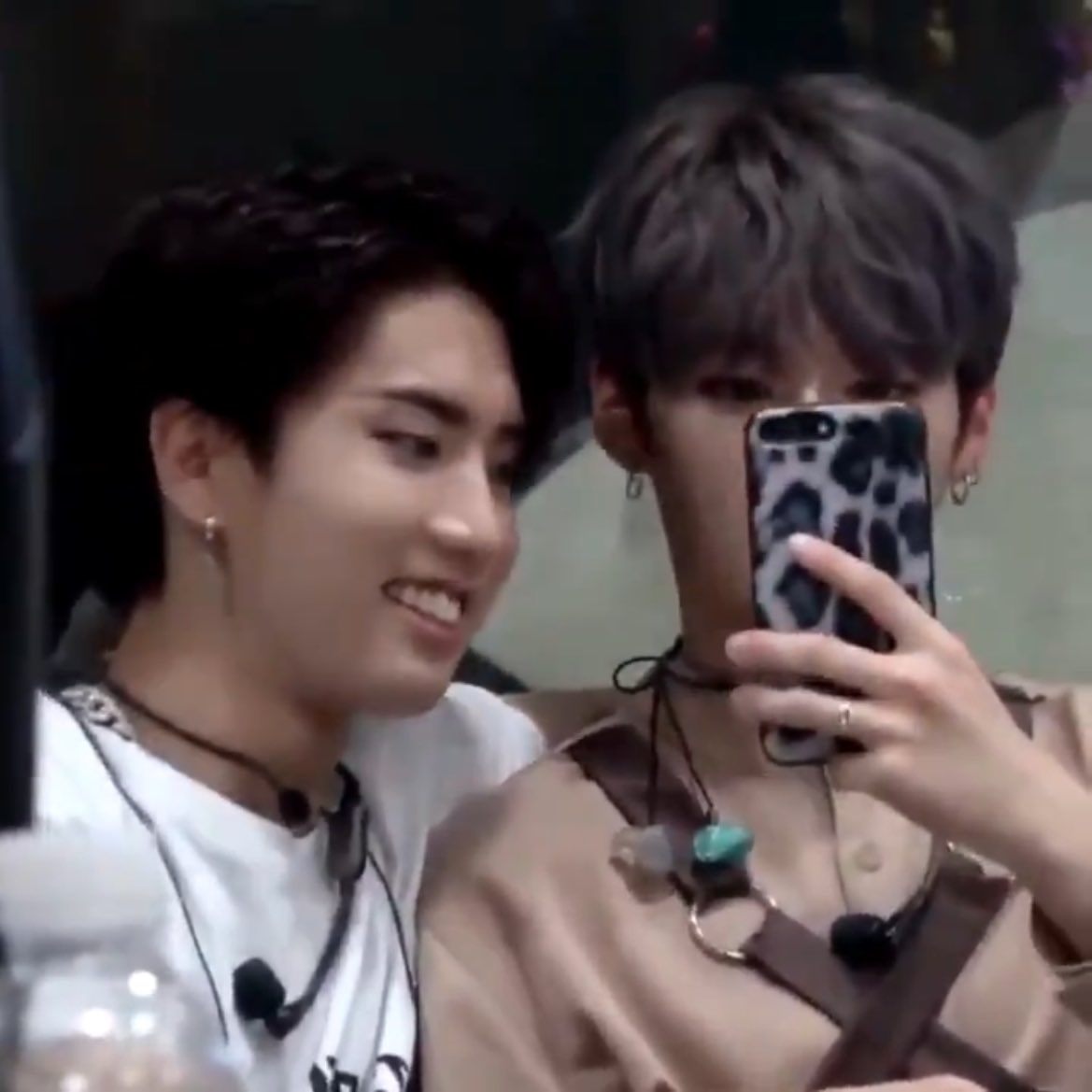 hanmingg's tweet photo. #minsung socmed (not au, but Real Life)

— aka a thread of han and leeknow being unhinged on social media 👬📱 https://t.co/ancNuRaroF