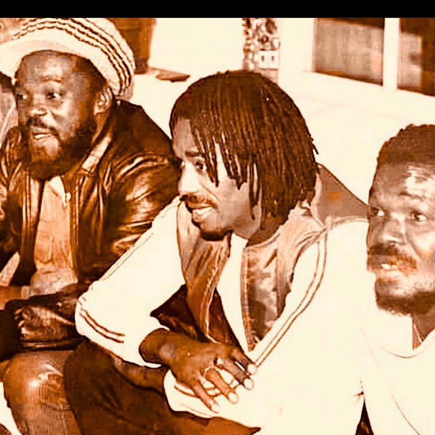 Junior Marvin ♬ The Legendary Wailers tweet media
