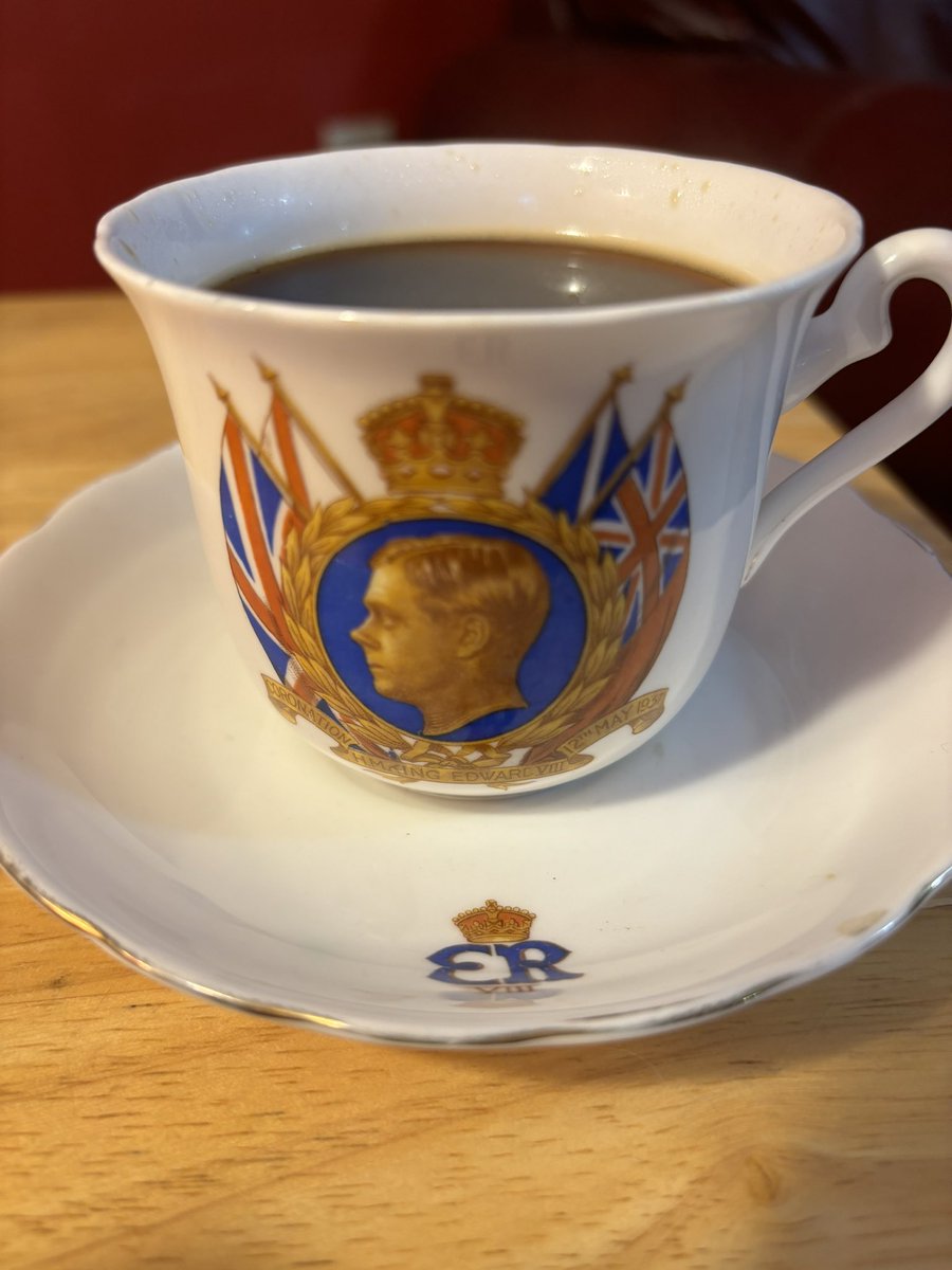 Today’s coffee cup This is a memorabilia cup for the coronation of King Edward VIII. The coronation never happened as he abdicated to marry Wallace Simpson.