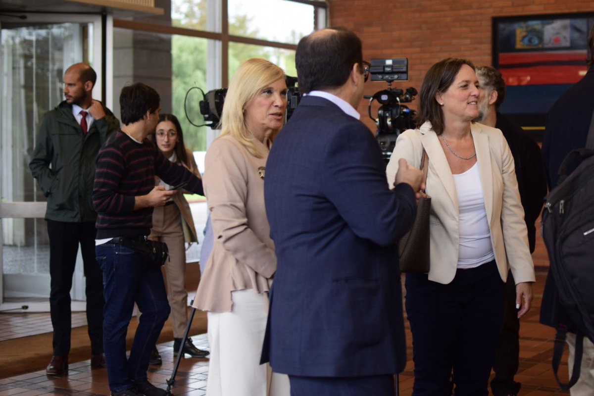 CutiUy's tweet photo. Iniciamos las celebraciones | 35 años de Cuti 💻  

Con más de 400 #SociosCuti, seguimos impulsando la industria y posicionando al sector tecnológico como uno de los principales exportadores de nuestro país 🇺🇾 https://t.co/Cpu4Xcyjrn