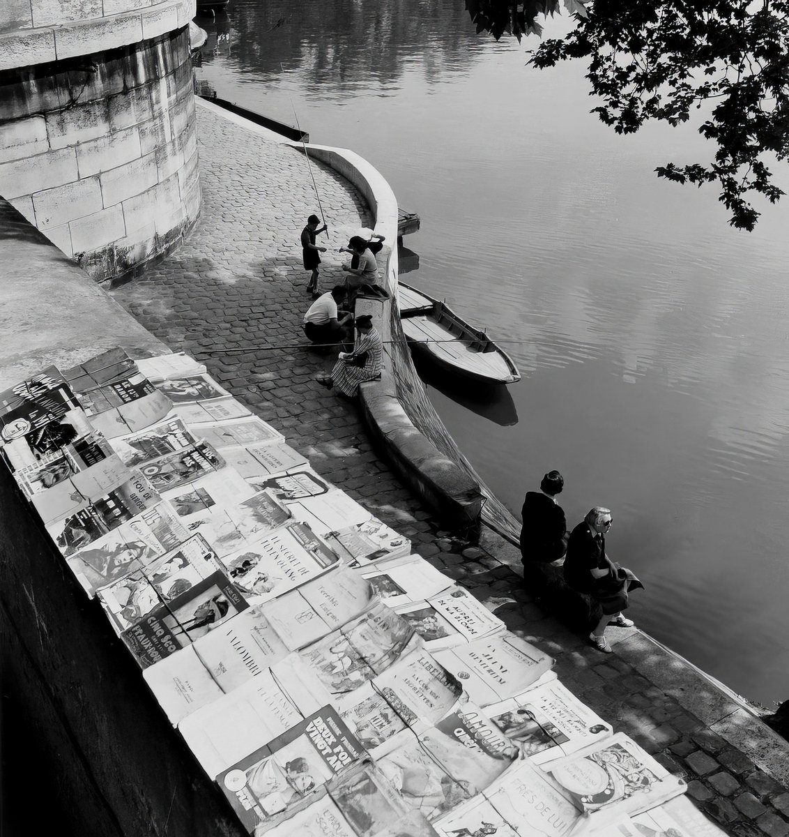 Louis Stettner - Bookstores by the Seine, 1951