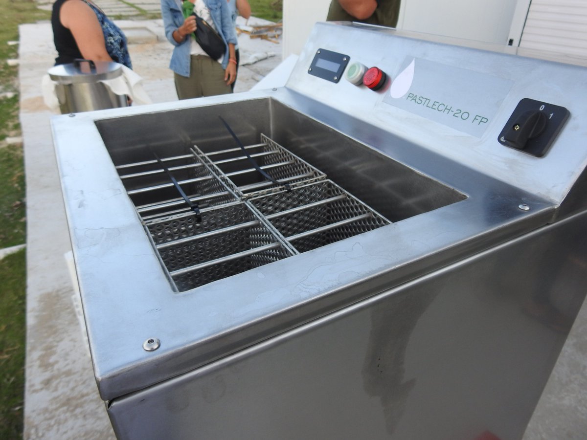 INTA Informa (@intainforma) on Twitter photo Validan la tecnología de la pasteurizadora de sachet para leche de cabra🐐
Especialistas del IPAF Región Pampeana junto al <a href="/INTASalta/">INTA Salta</a>, verificaron el funcionamiento de este equipo y la calidad del producto de leche fluida de cabra.
👉🏼bit.ly/4dcGnhW Validan la tecnología de la pasteurizadora de sachet para leche de cabra🐐
Especialistas del IPAF Región Pampeana junto al <a href="/INTASalta/">INTA Salta</a>, verificaron el funcionamiento de este equipo y la calidad del producto de leche fluida de cabra.
👉🏼bit.ly/4dcGnhW