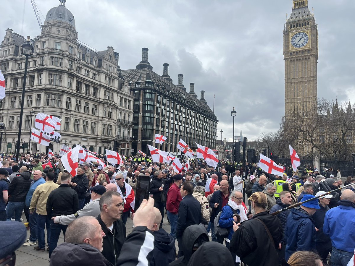 St George’s Day 😍
🏴󠁧󠁢󠁥󠁮󠁧󠁿🏴󠁧󠁢󠁥󠁮󠁧󠁿🏴󠁧󠁢󠁥󠁮󠁧󠁿