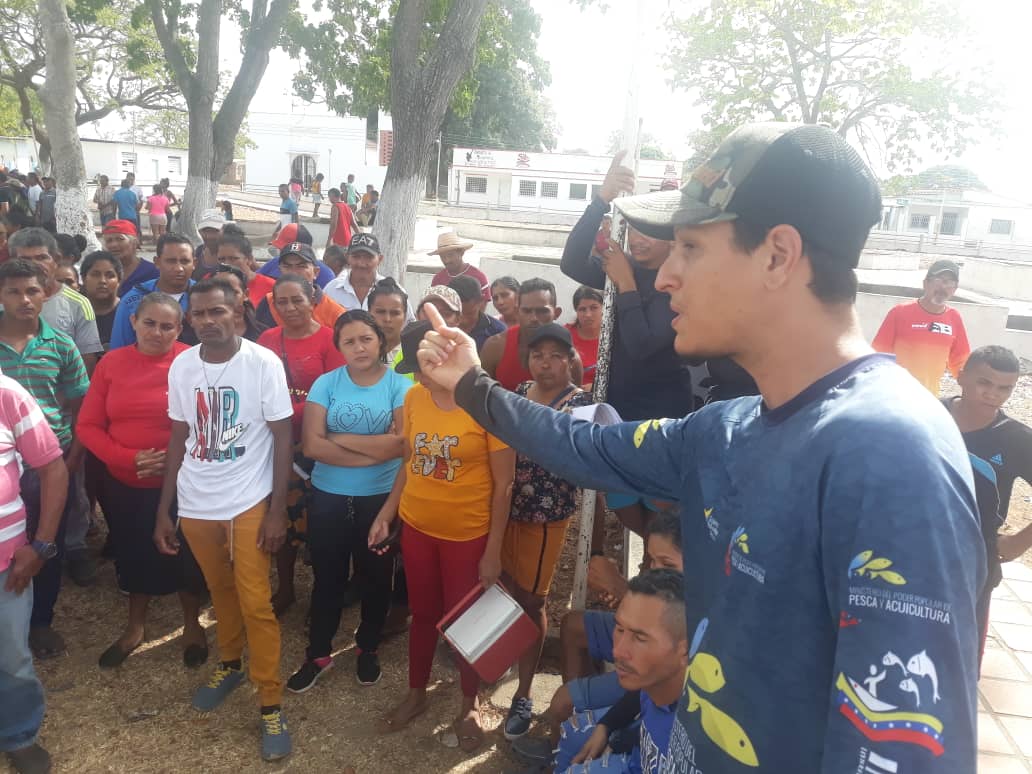Conformación de los CONPPA en la Comunidad Las Bonitas, del municipio General Manuel Cedeño en el estado Bolívar. Durante el encuentro se contó con la participación de 174 Pescadores y pescadoras, 84 femeninas y 90 masculinos, dedicados a la actividad pesquera. #VenezuelaEsDDHH