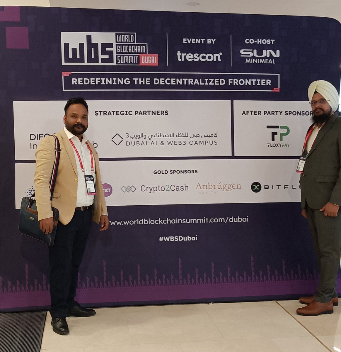 Immanentians's tweet photo. 𝐆𝐞𝐧𝐭𝐥𝐞 𝐫𝐞𝐦𝐢𝐧𝐝𝐞𝐫! 

We're at the #WorldBlockchainSummit, the leading blockchain event taking place right now at the JW Marriott Hotel Marina. Come and meet the @Immanentians team. We'd love to connect with fellow industry experts and dive deep into the future of Web3 https://t.co/sBjWQ5TqH7