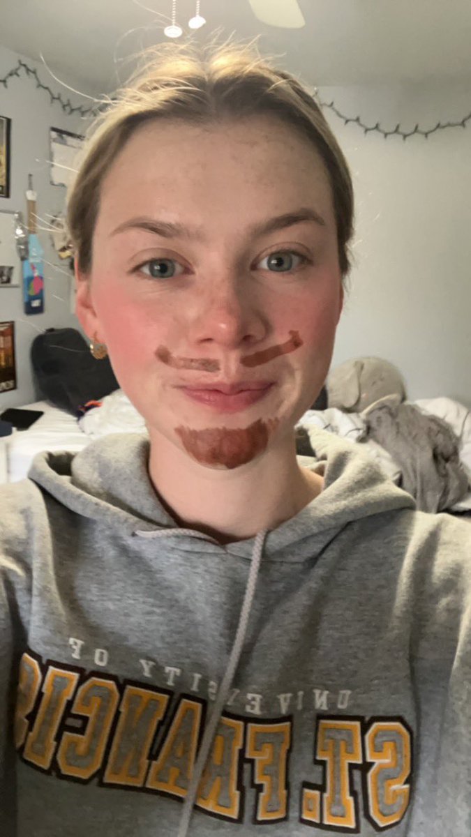 gracewood0412's tweet photo. Happy birthday Shakespeare!! @vjasully #BeardUp #ShakespearesBirthday https://t.co/8YJZfbZfZX