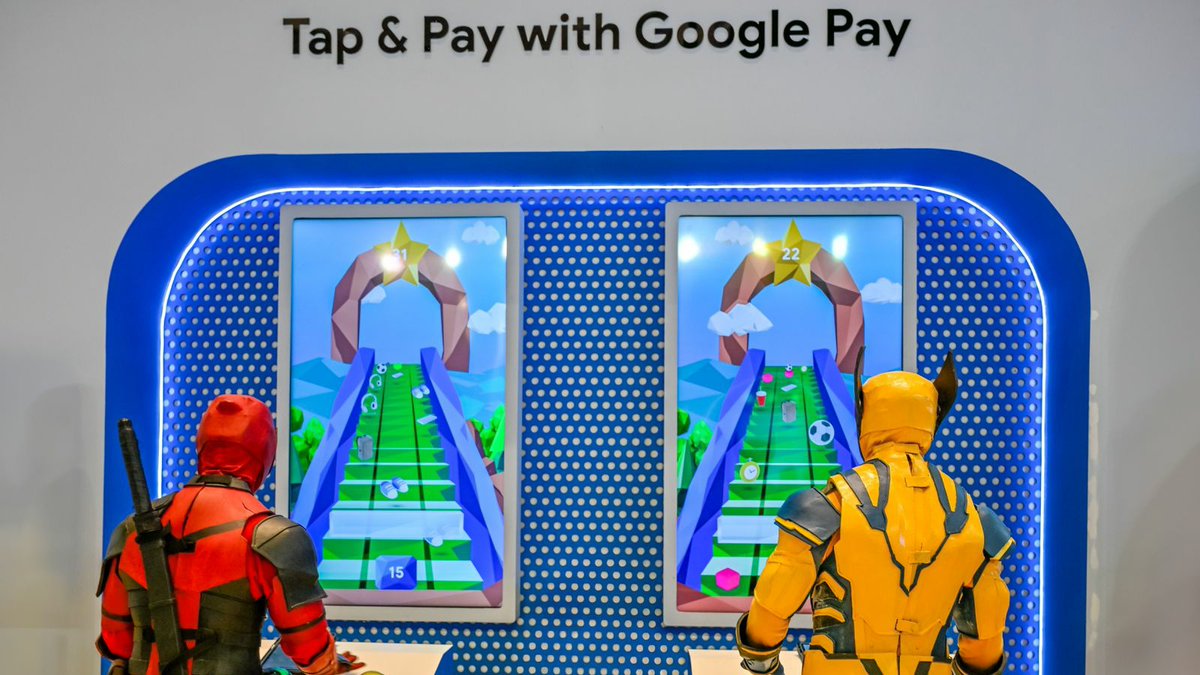 GoogleIndia's tweet image. Thinking about the ✨ bot special ✨ memories we made at #AndroidLand 📍 #MumbaiComicCon

💚 Skateboard-ed for points on Circle to Search &amp;amp; tried to top the table on Tap to Pay games
💚 Played BGMI with #TeamAndroid and lost 🥹
💚 Took all these pictures to share with you 🥰