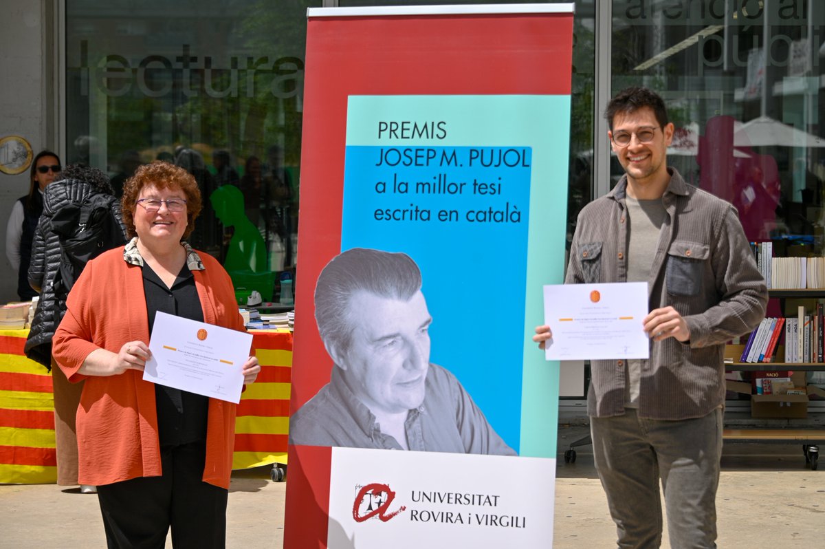 👏Fina Anglès i Carles Perpiñan guanyen els premis Josep Maria Pujol que atorga la #URV a les millors tesis doctorals en català. Les recerques tracten sobre les rutes literàries com una eina de patrimonialització i sobre biomarcadors predictius de la gravetat de la COVID-19.…