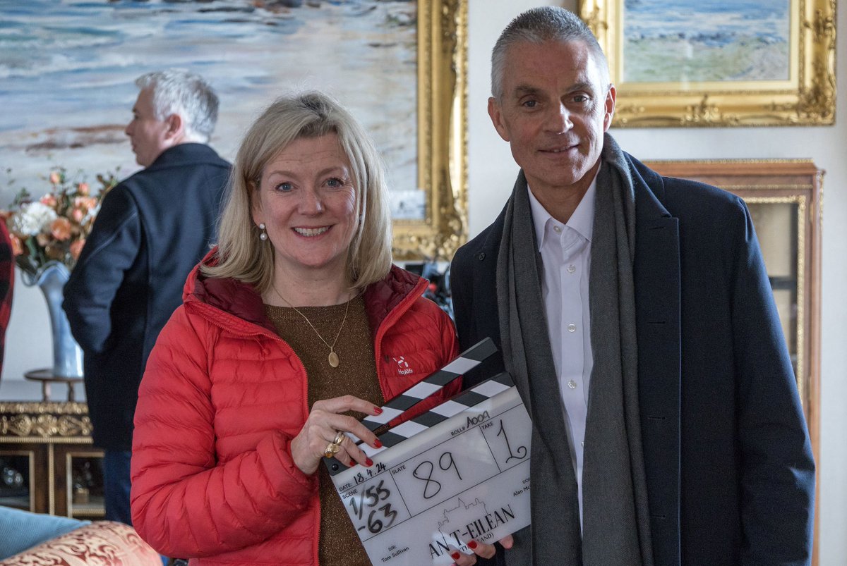 It's not everyday the @BBC director general, Tim Davie, drops in for a set visit... Certainly not when your show is in the OUTER HEBRIDES! We couldn't be more excited to share BBC's first Gaelic HETV show soon. Thanks to the cast & crew for their brilliant work so far!