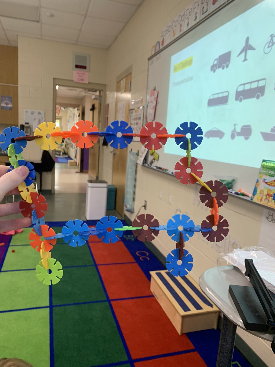 RCallandriello's tweet photo. Building transportation during enrichment today! 🛹 🚌 🚀 https://t.co/BozdrbaYf5