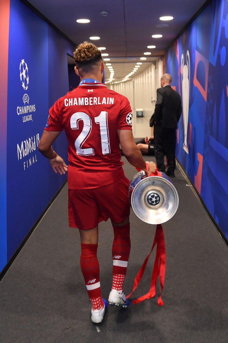 Alex Oxlade-Chamberlain Ankaragücü'nü sever bugün golü var babanın.