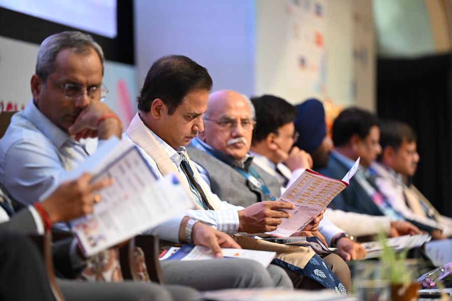 आईसेक्ट ने "समर्थ कॉन्क्लेव 2024" में एफआई ब्रोशर, समर्थ, और एफआई कियोस्क संवाद का लॉन्च किया।