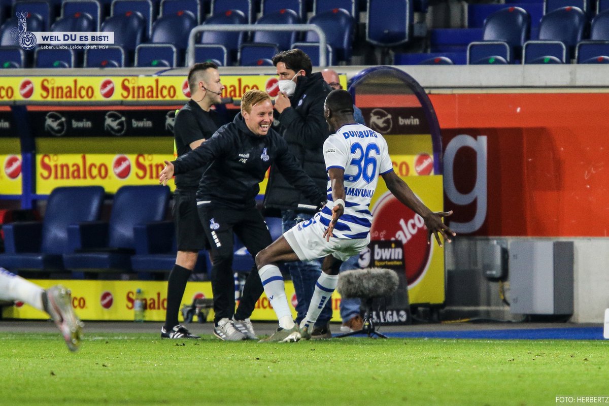 Wir sagen Danke für eure Zeit in #ZebraStreifen, Boris, Philipp und Sidney! Für die Zukunft wünschen wir euch alles Gute, viel Glück & Erfolg. 🔵⚪🍀 #WeilDUesBist #Duisburg