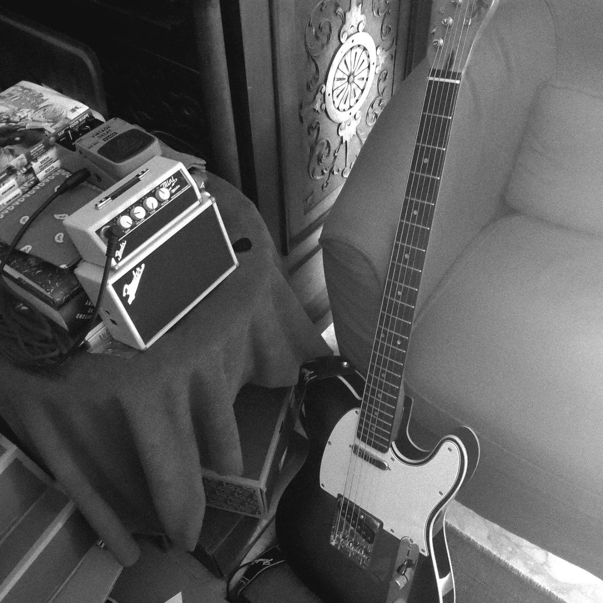 drum_willy's tweet photo. Since some people have asked, that's where the sound of "Slowburn" comes from!π
#voidsinker #pedalboard #setup #gear #baritone #squier #telecaster #ernieball #sunmachineeffects #fuzz #fuzzo #ehx #odglove #overdrive #memorytoy #delay #homerecording https://t.co/68eq2fBec8
