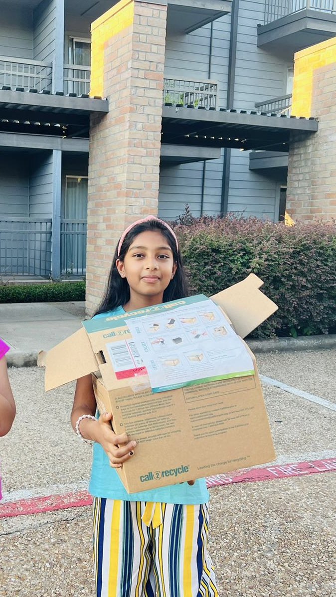 #GlobalVolunteerMonth Day #23

Snithika organized numerous battery drives across Texas, educating thousands of people and recycling thousands of batteries along the way.

@PointsofLight #pointsoflightambassador #recyclemybattery #battery #environment