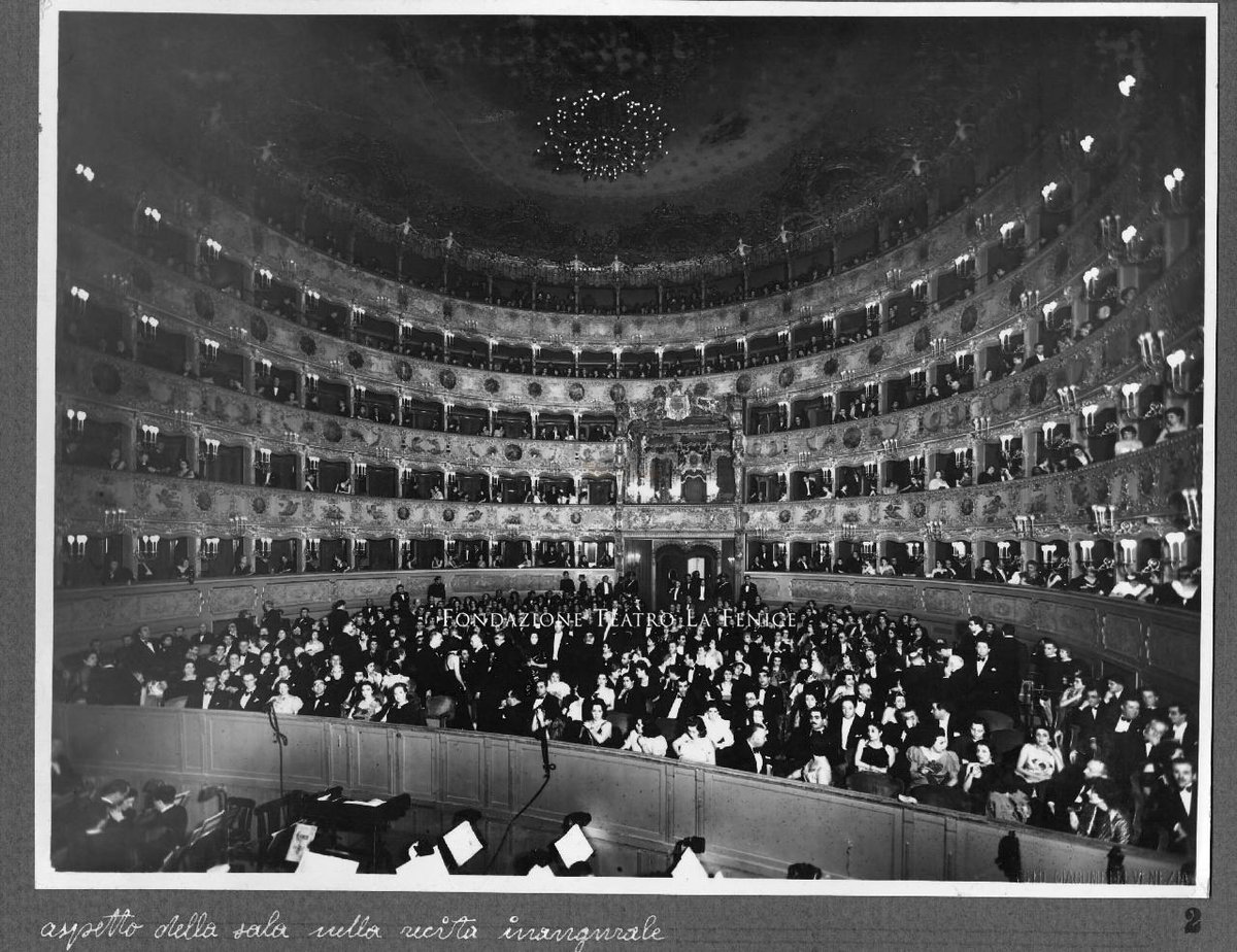 La Fenice era aperta il 25 aprile 1945 e quel giorno andava in scena 'Un ballo in maschera' con Del Monaco nel ruolo di Riccardo. Il giorno dopo, il CLN sospese 'Madame Butterfly' per lo sciopero contro l’occupazione tedesca e contro il fascismo