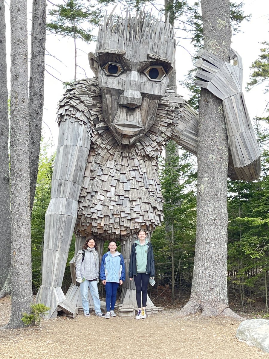 @Dawnistraveling @obligatraveler @OdetteDunn @pipeaway_travel @RockyNPS @YosemiteNPS Yes, there are 5 at the Botanical Gardens in Booth Bay. It’s fun to find them all.  These are the other four. #Top4Forests #Top4Theme