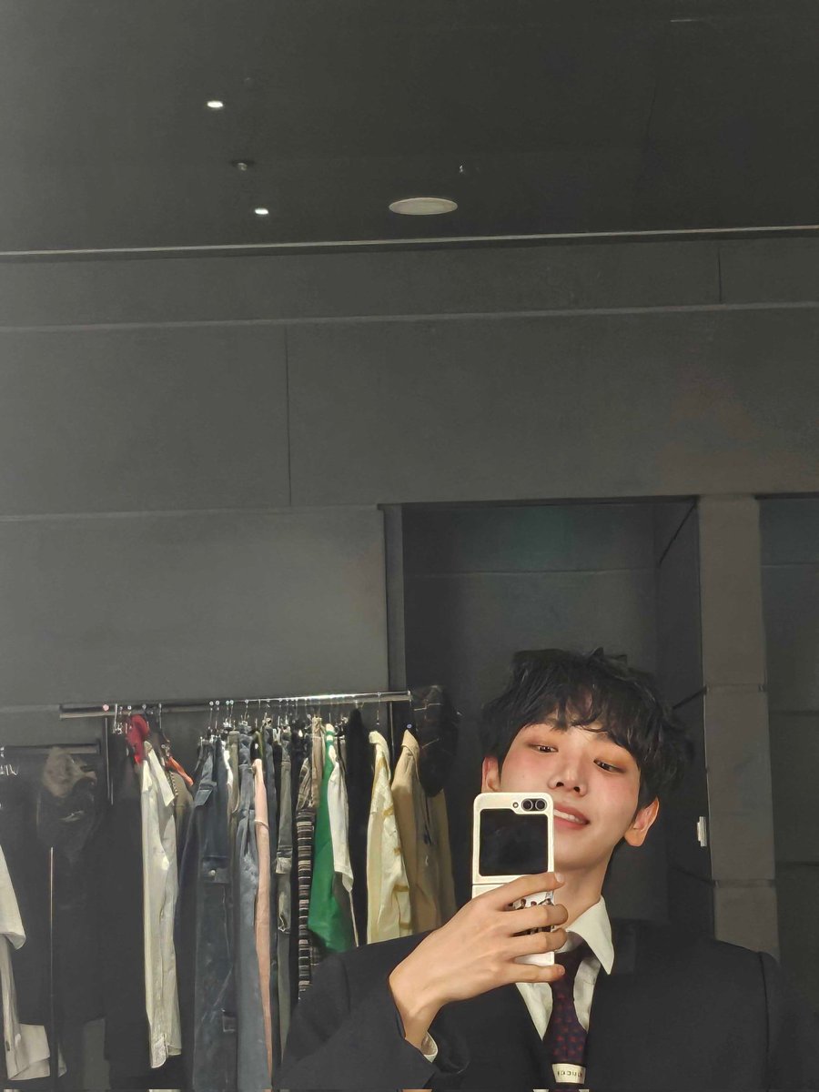 BOYNEXTDOOR_twt's tweet photo. "좋아하면 맞춰 주고 싶은 게 당연하잖아요"
원도어가 날 맞춰줬네 내가 이번엔 맞춰줄게

#BOYNEXTDOOR  #JAEHYUN #명재현 #보이넥스트도어 
#얼윈파 https://t.co/aI6kK6nVyQ