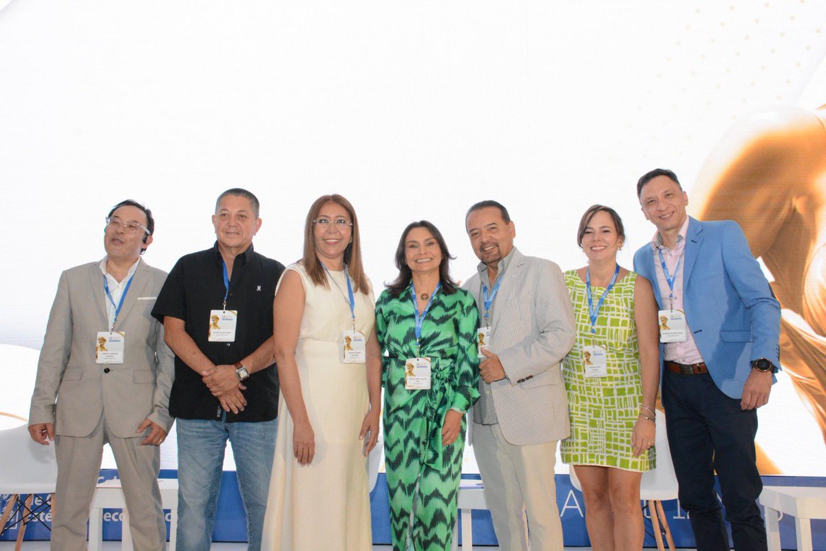 SociedadSCCP's tweet photo. ¡Así fue el IV Congreso SCCP de Seguridad del Paciente! 💬

Desde paneles de discusión hasta talleres interactivos, la innovación y el conocimiento dijeron presente en Cartagena. Aquí les dejamos un #photodump de algunos momentos de este evento 📸✨ https://t.co/VbzWWvyWBE