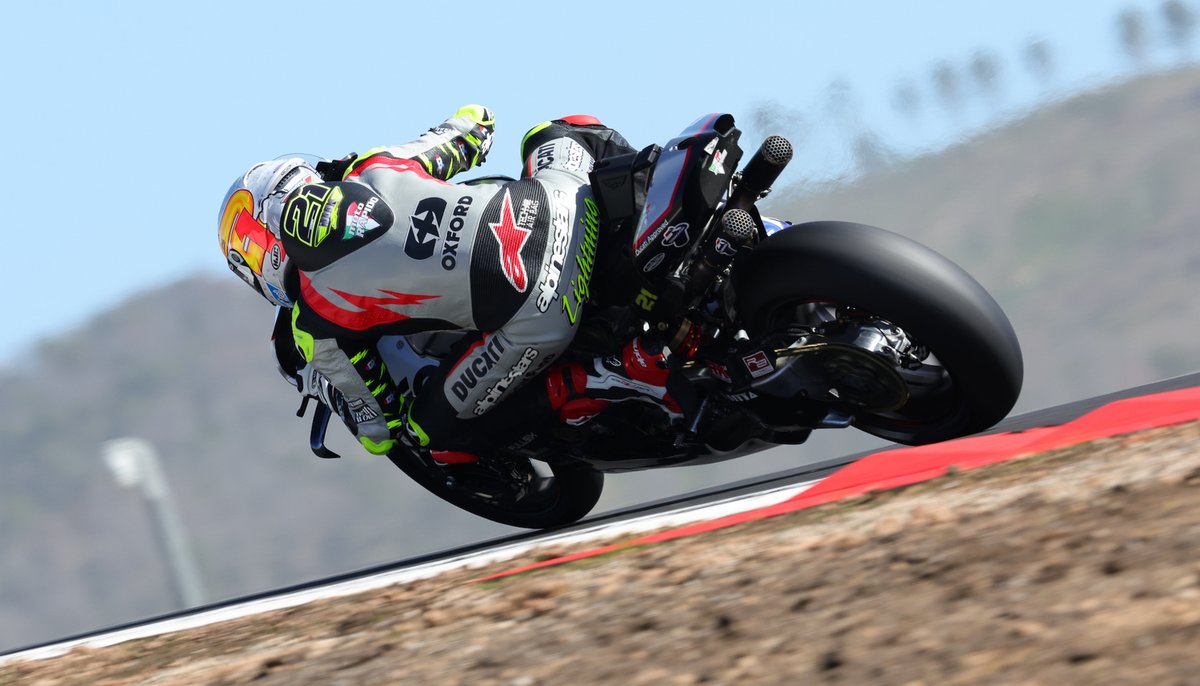 DucatiUKRacing's tweet photo. Navarra proved to be a rollercoaster of an opening @OfficialBSB round for the @MotoRapidoBSB team: https://t.co/LOWC7zVbdL

#ForzaDucati #NavarraBSB https://t.co/8v5gVRtudN
