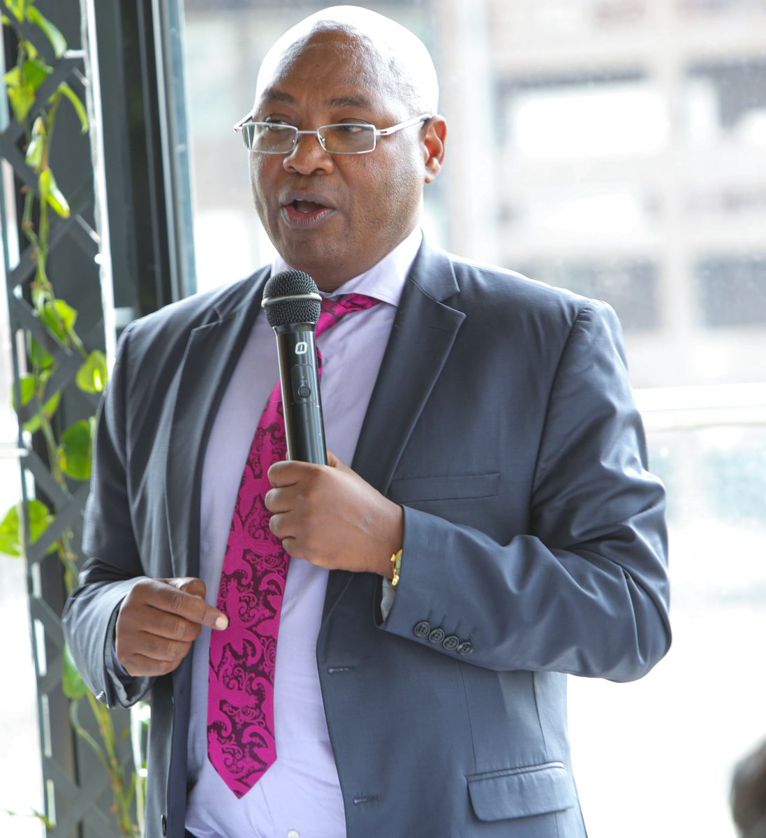 MOHMedServices's tweet photo. Principal Secretary for Medical Services, Mr. Harry Kimtai, engaged the American Chamber of Commerce during a breakfast meeting at Capital Club today, highlighting health reforms. @USchamberAfrica @KLGaither https://t.co/jPMXZcAjrV
