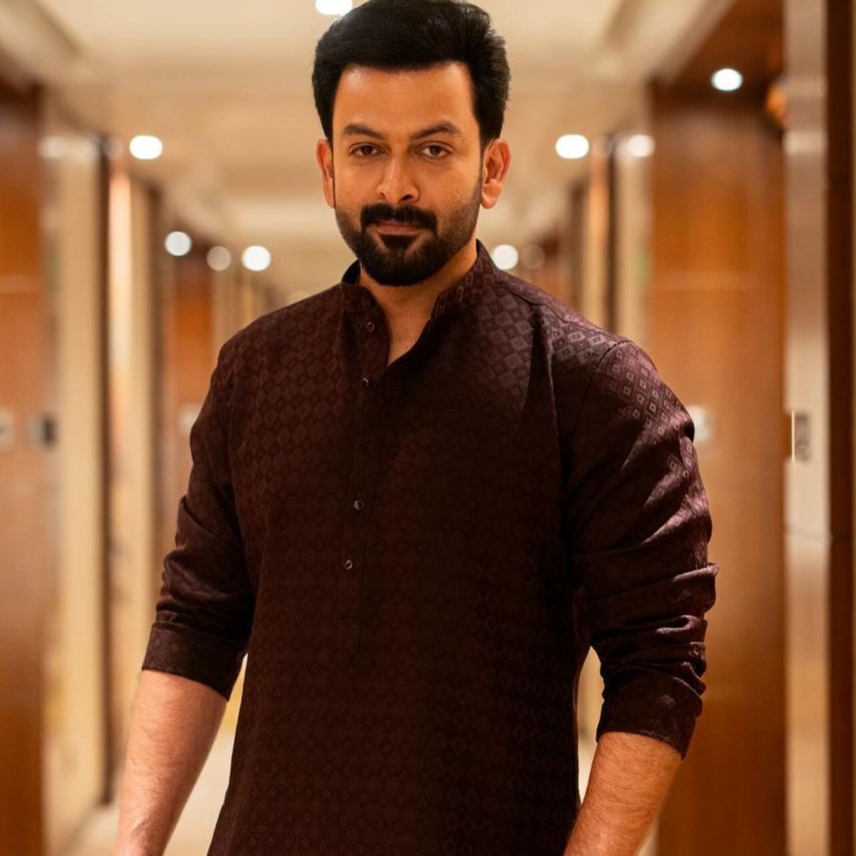 Handsome Hunk 👑

#PrithvirajSukumaran