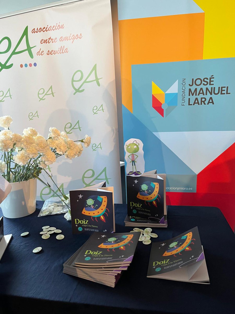 📚Celebramos el #DíadelLibro en la presentación de 'Doiz viaja a la Tierra', un bello libro creado por alumnado del #PolígonoSur a través de la <a href="/AsocEntreAmigos/">Asociación Entre Amigos</a> y la <a href="/FundacionJMLara/">Fundación José Manuel Lara</a> para el que nuestro profesor Vicente López ha creado una canción. 💚
#DíaInternacionalDelLibro
