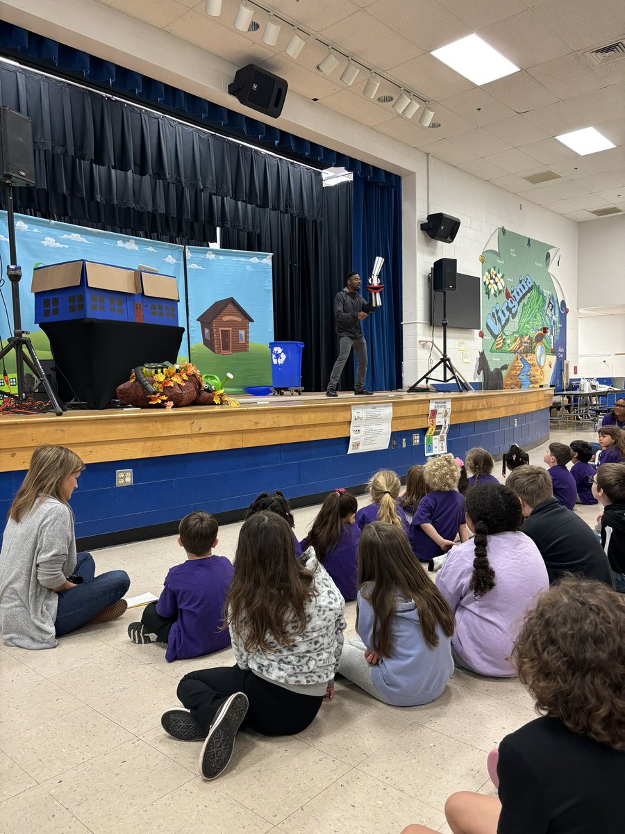 Thank you to the Virginia Stage Company for bringing the fun and educational Green Beats performance to the Farm! Our Colts are ready to reduce, reuse and recycle! ♻️ 🌳 @JoshRingling @anne_bianchi @vbschools