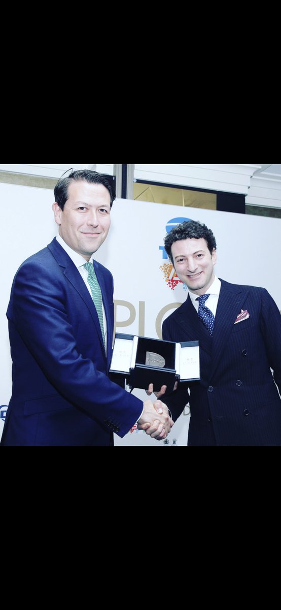 Huge congratulations to @london_yd VP Perko Mijatovic recipient of the 2024 @LondnDIPLOMAT Young Diplomat of the year ! I had the privilege of winning the same award in 2018. A huge recognition for younger diplomats of the hugely important work they do in diplomatic missions.