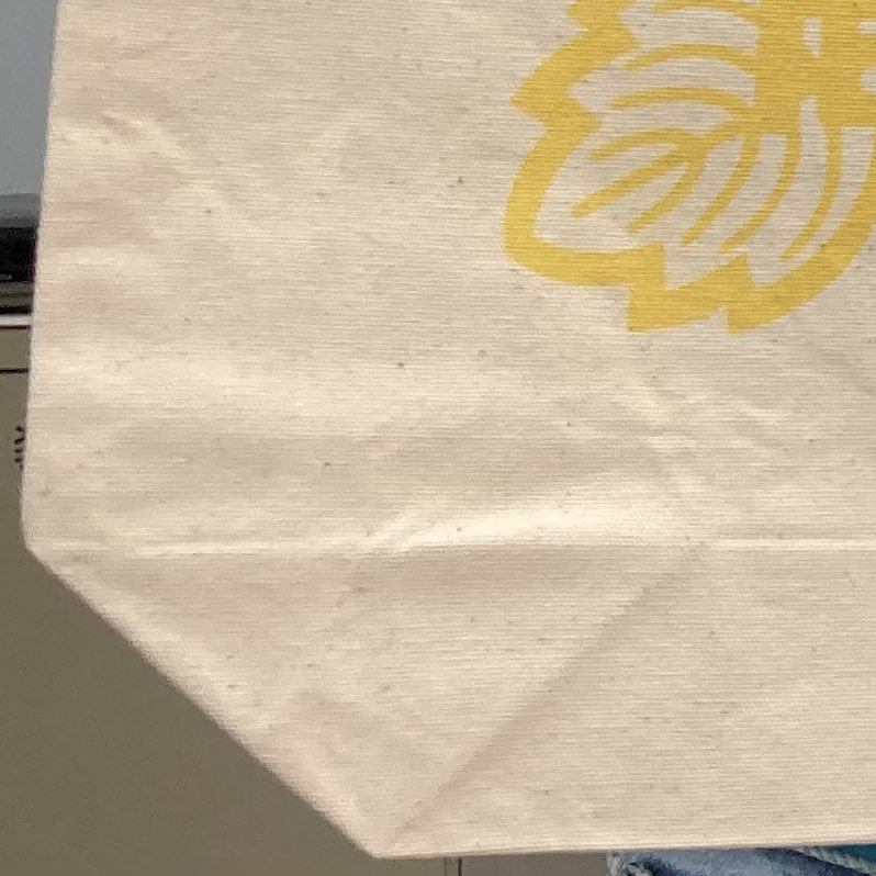 makigamine's tweet photo. 第99回槇峰同窓会では、槇峰同窓会オリジナルグッズを販売いたします。
会場でたくさんの方がオリジナルグッズを身に付けて盛り上がればいいな🙌
お披露目は数日後です。
お楽しみに！

チラ見せ↓ https://t.co/hFAaOEfJli