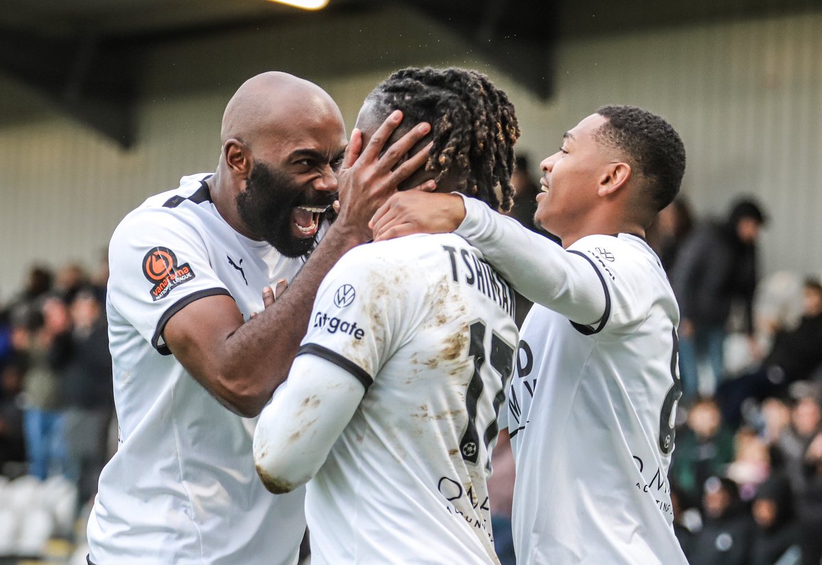 Jamal Fyfield departs Boreham Wood 250+ appearances, playoff campaigns and FA Cup runs. He leaves behind an incredible legacy Wishing Jamal the best in whatever he does next, whether that’s playing, coaching or continuing his promising broadcasting career 🙌
