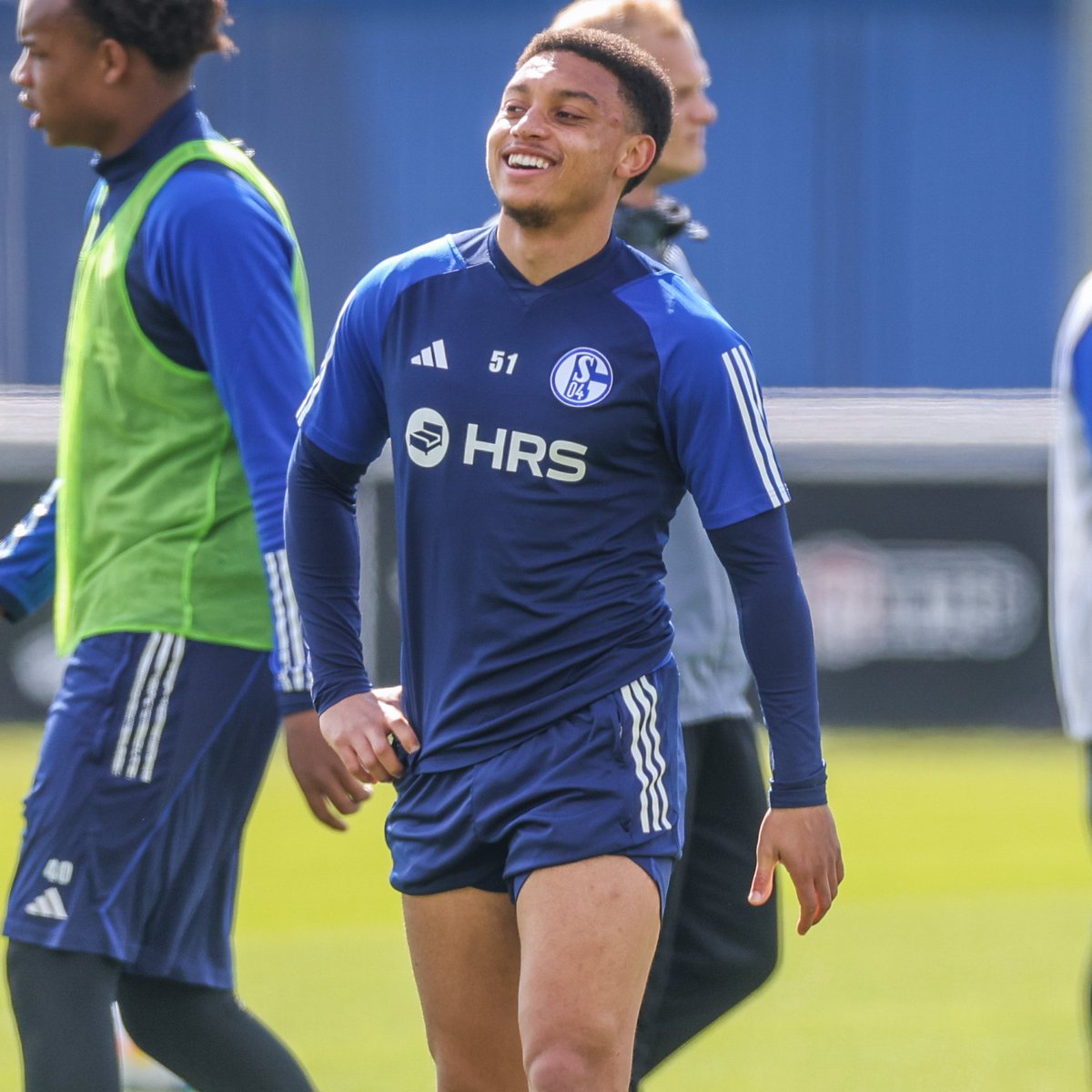 Steven's got a spring in his step 😄 #S04