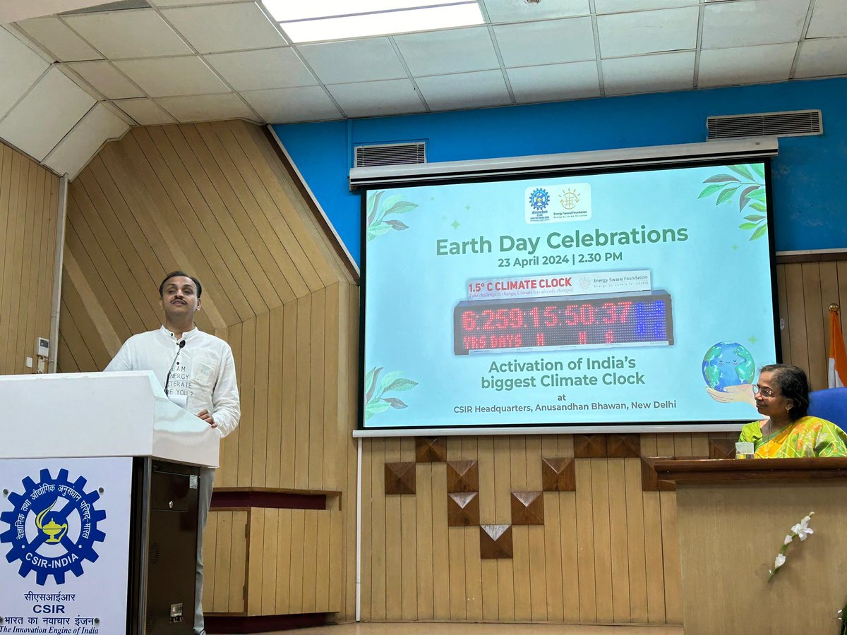 Every day is #EarthDay ✨

Today I witnessed the unveiling of India’s biggest climate clock at @CSIR_IND 
#NewDelhi 

#ActNow #EveryDayIsEarthDay #ClimateEmergency @Energy_Swaraj