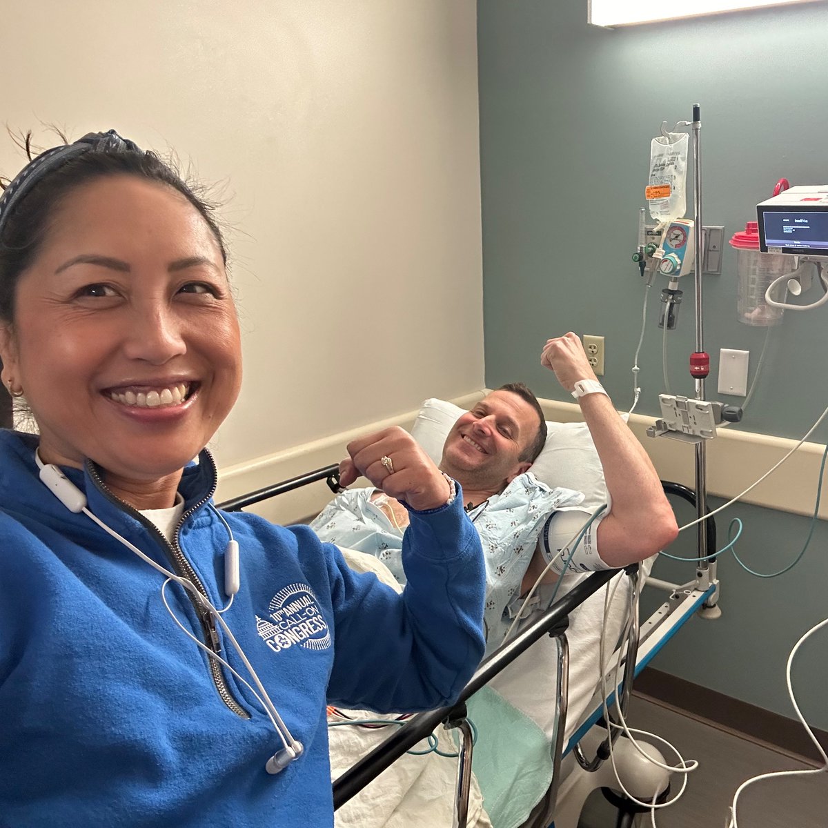 Preventing colorectal cancer is a real thing in our family!!! Getting our ceremonial #colonoscopy 💙💪🏽 and #strongarmselfie @fightcrc #savethebooties #screeningsaveslives #familyhistoryofpolyps