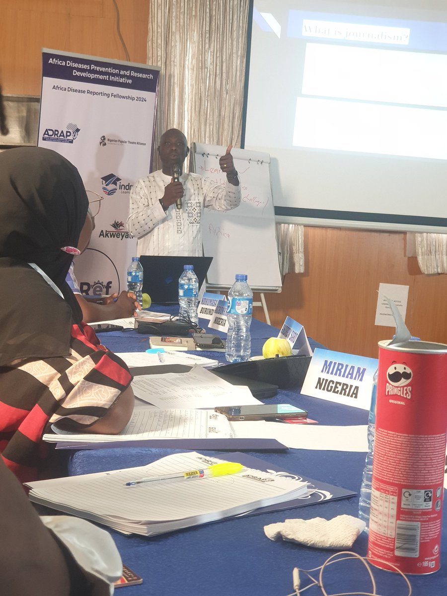 ' A journalist must try to uncover what is beign covered ' @MojeedAlabi Look out for something extra.... @ADRaPInitiative Africa Disease Reporting Fellowship #ADReF .