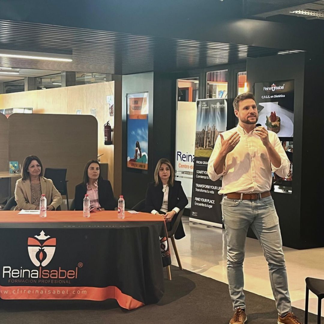 ¡Arranca la Semana del Empleo Reina Isabel! 🚀

Desde ayer hasta el 26 de abril, nuestros alumnos tienen una gran oportunidad para aprender directamente de destacados empresarios de Granada y participar en sesiones de entrevistas personales. 

#SemanaDelEmpleoReinaIsabel