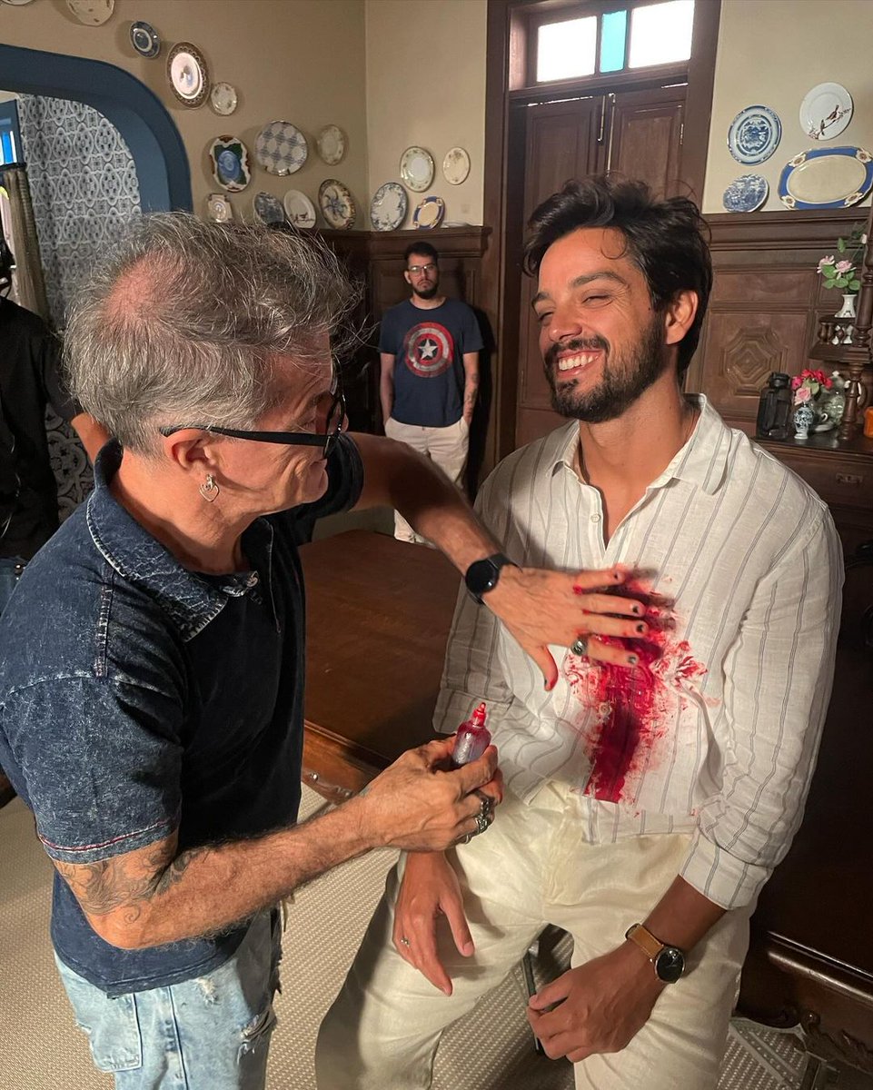 HugoGloss's tweet image. Além de serem elogiados por suas excelentes atuações, ambos também mostraram um pouquinho dos bastidores dessas cenas no Instagram. Quem vai sentir falta de José Venâncio, hein?! (@simasrodrigo / @anjupaiva)
